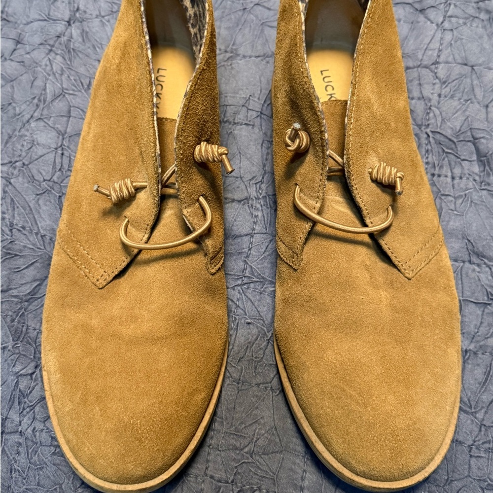 Lucky Brand Women’s 8M Suede Desert Boots Chukka Ankle Tan Leopard Lined Boho